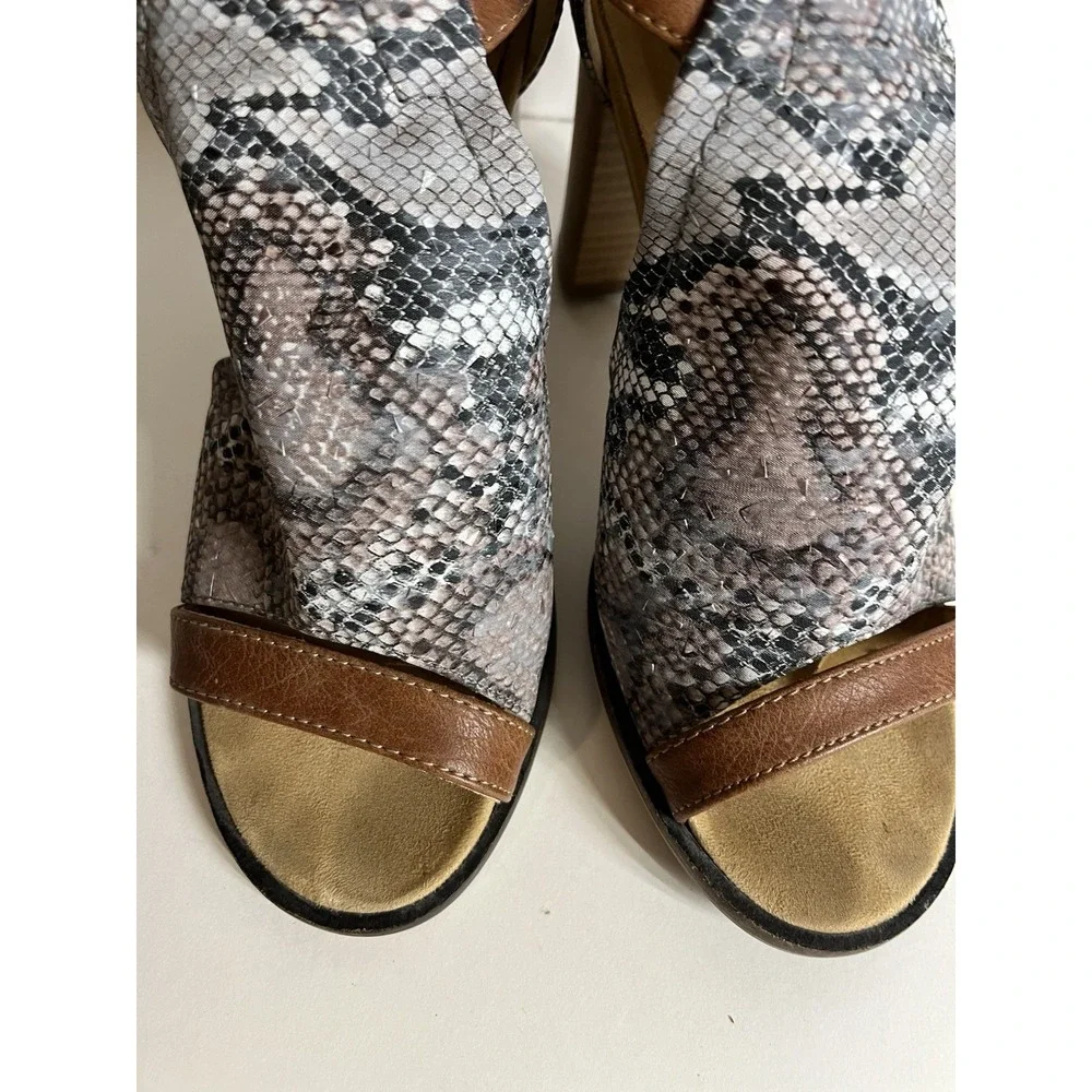 MUK LUKS Women Size‎ 7  Brown Snake Print Scales 3